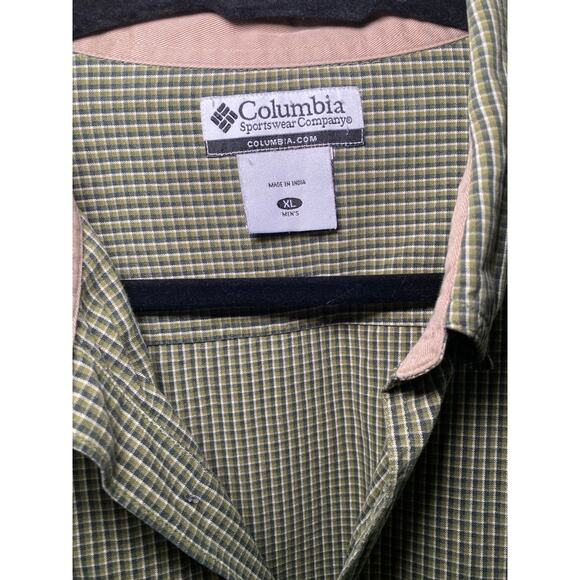 Green plaid Columbia Mens Button down - Picture 8 of 13